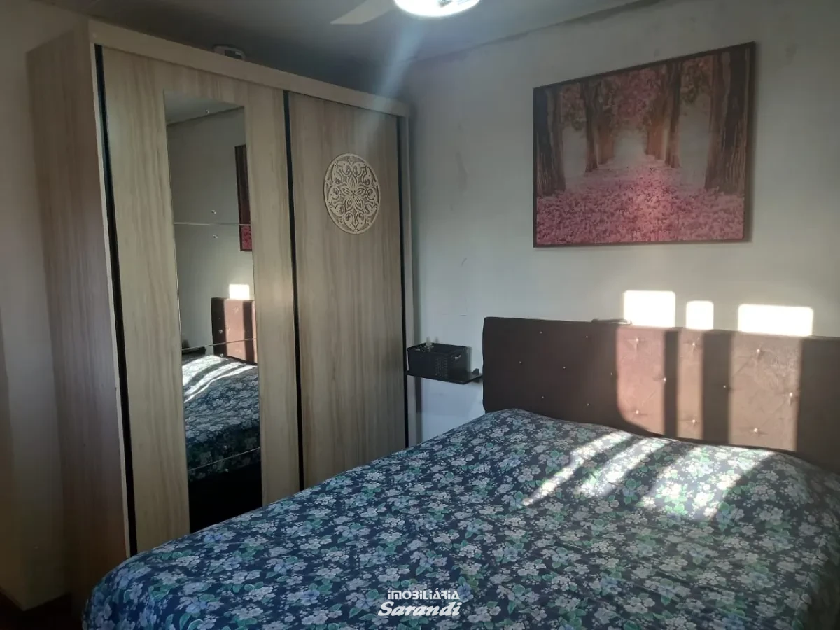 Imagem de Casa de alvenaria com três dormitórios bairro  Santa Rosa de Lima Porto Alegre