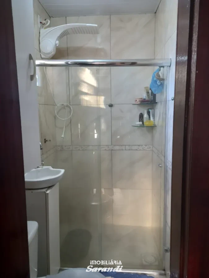 Imagem de Casa de alvenaria com três dormitórios bairro  Santa Rosa de Lima Porto Alegre