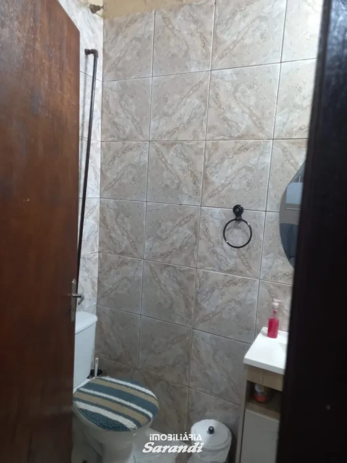 Imagem de Casa de alvenaria com três dormitórios bairro  Santa Rosa de Lima Porto Alegre