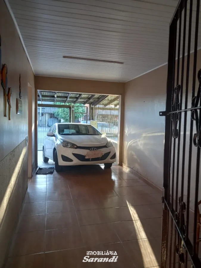 Imagem de Casa de alvenaria com três dormitórios bairro  Santa Rosa de Lima Porto Alegre