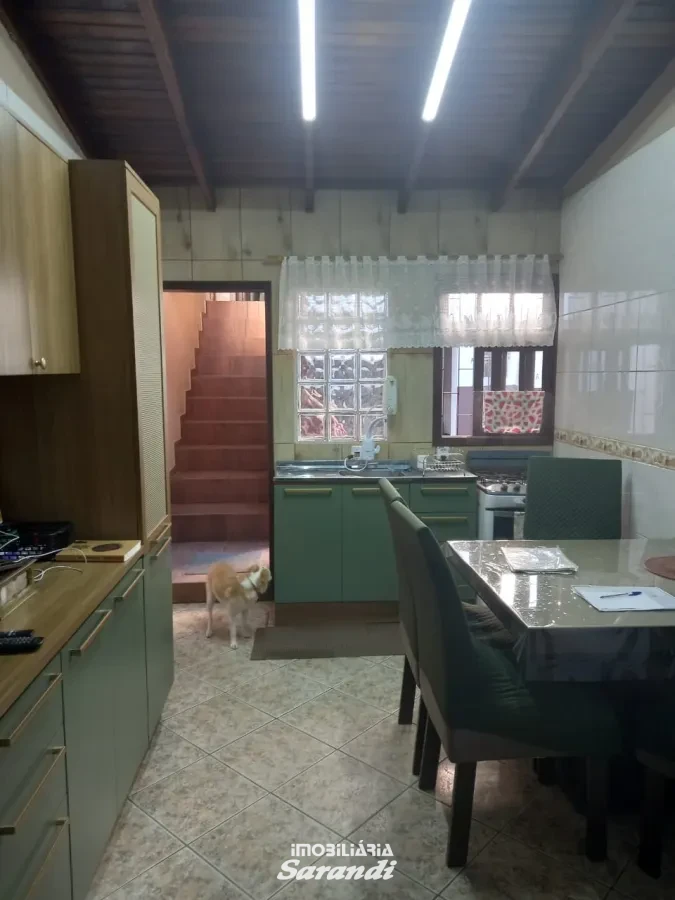 Imagem de Casa de alvenaria com três dormitórios bairro  Santa Rosa de Lima Porto Alegre