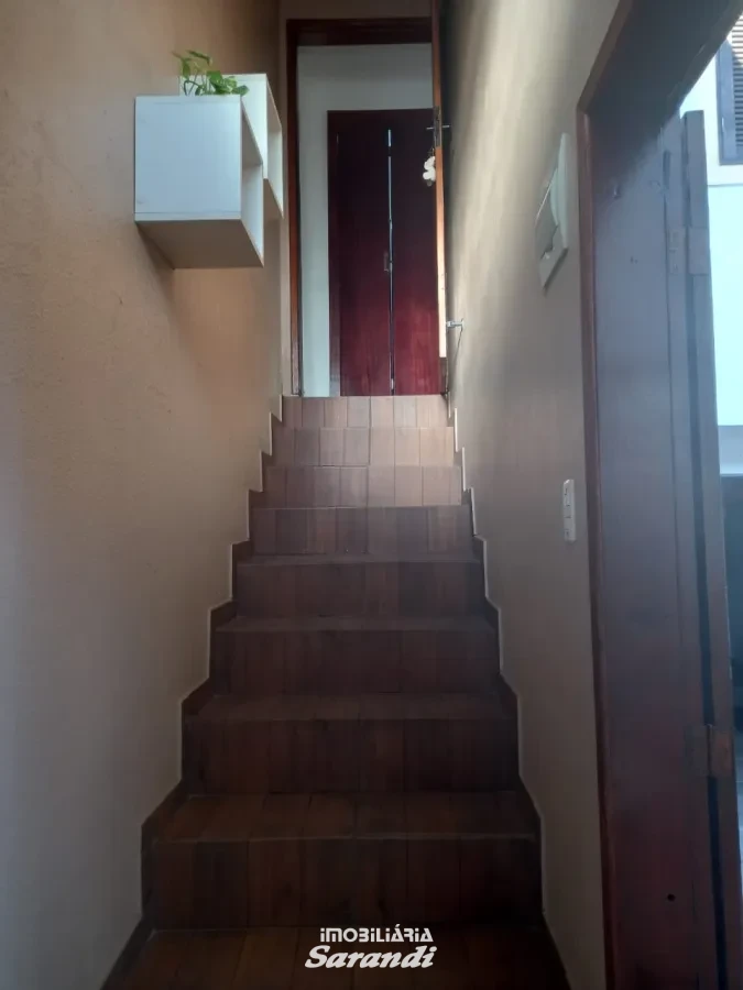 Imagem de Casa de alvenaria com três dormitórios bairro  Santa Rosa de Lima Porto Alegre