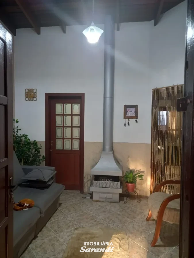 Imagem de Casa de alvenaria com três dormitórios bairro  Santa Rosa de Lima Porto Alegre