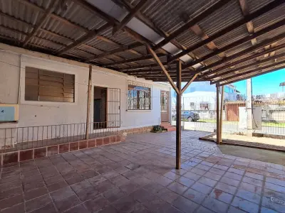 Imagem de Casa de 2 dormitorios no bairro Sarandi