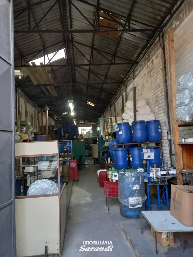 Imagem de Depósito com área de 201,00m² situado no bairro Navegantes em Porto Alegre