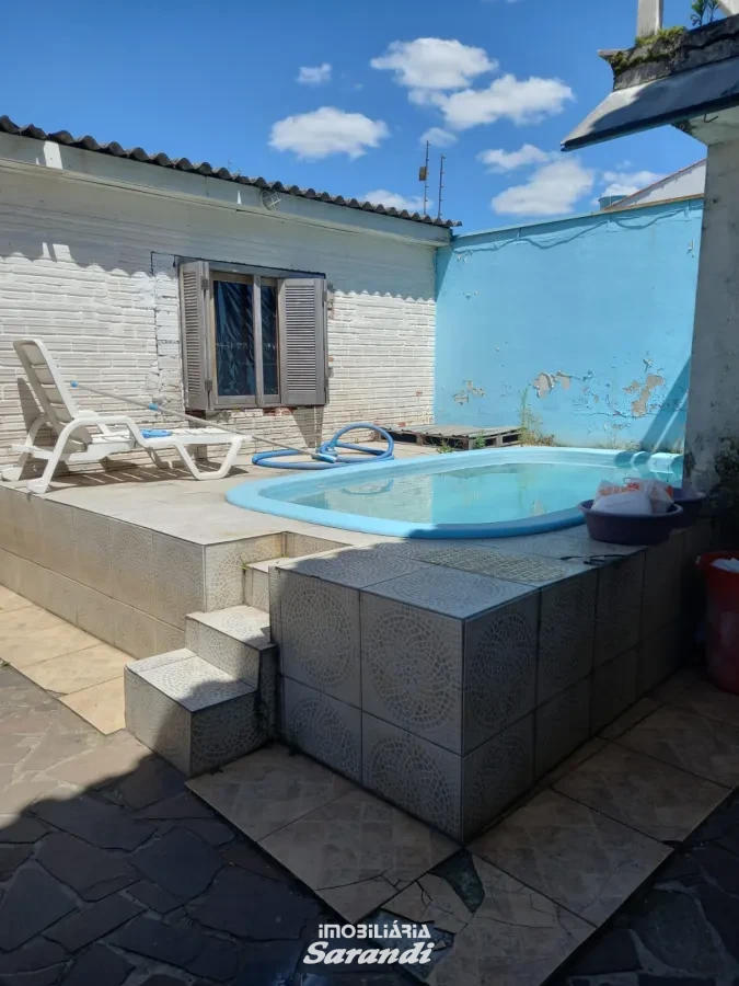 Imagem de Sobrado de alvenaria com quatro dormitórios, quatro banheiros, piscina