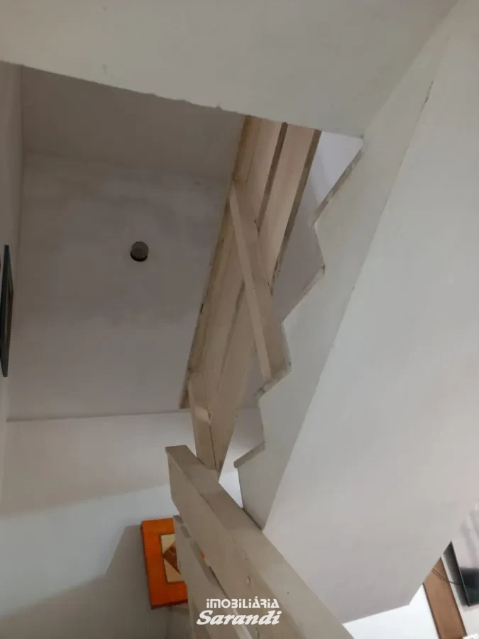 Imagem de Sobrado de alvenaria com quatro dormitórios, quatro banheiros, piscina