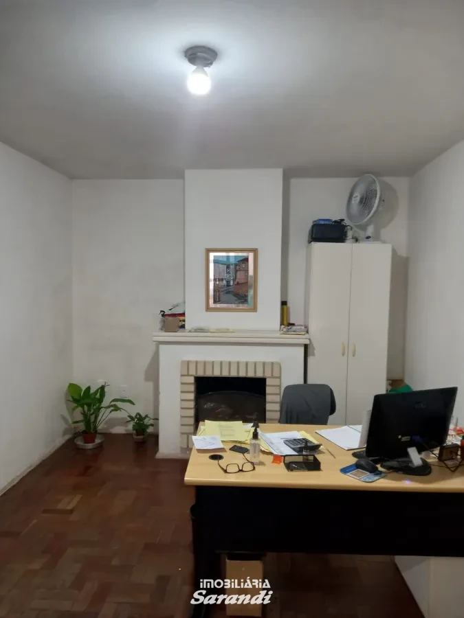 Imagem de Sobrado de alvenaria com quatro dormitórios, quatro banheiros, piscina