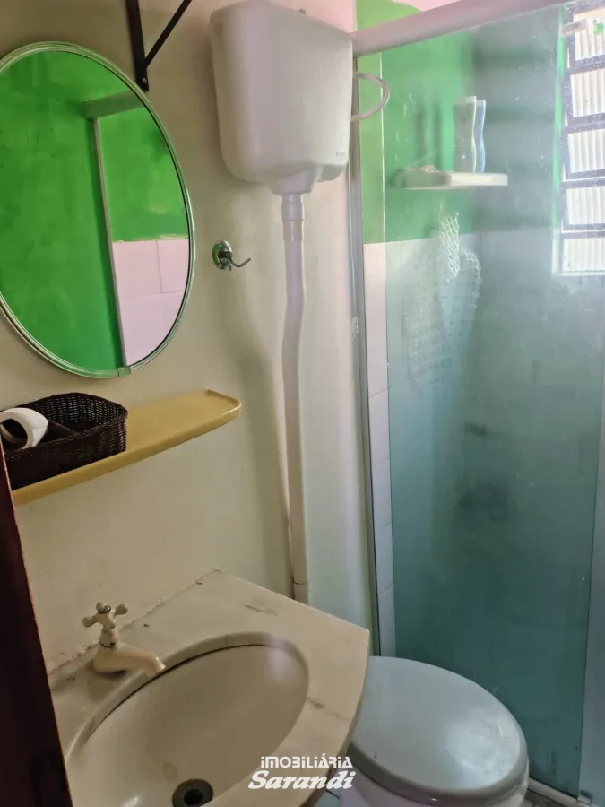 Imagem de Casa de Alvenaria com três dormitórios com garagem situada no bairro Costa e Silva Porto Alegre