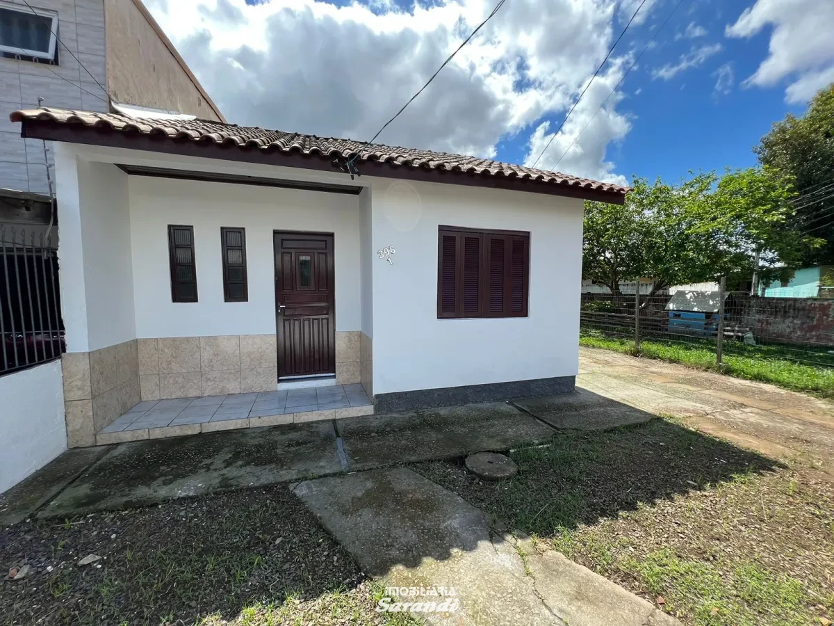 Imagem de Casa de alvenaria com 2 dormitórios no bairro Sarandi