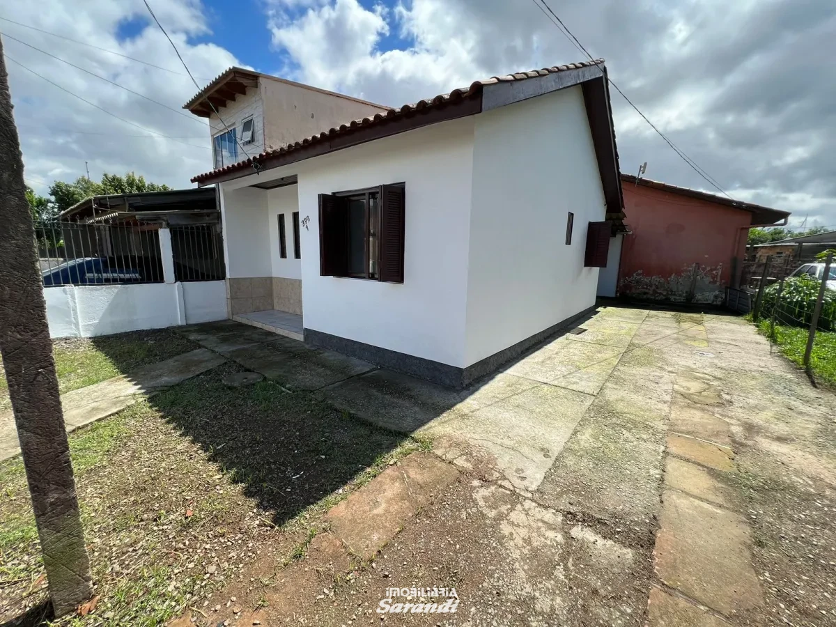 Imagem de Casa de alvenaria com 2 dormitórios no bairro Sarandi