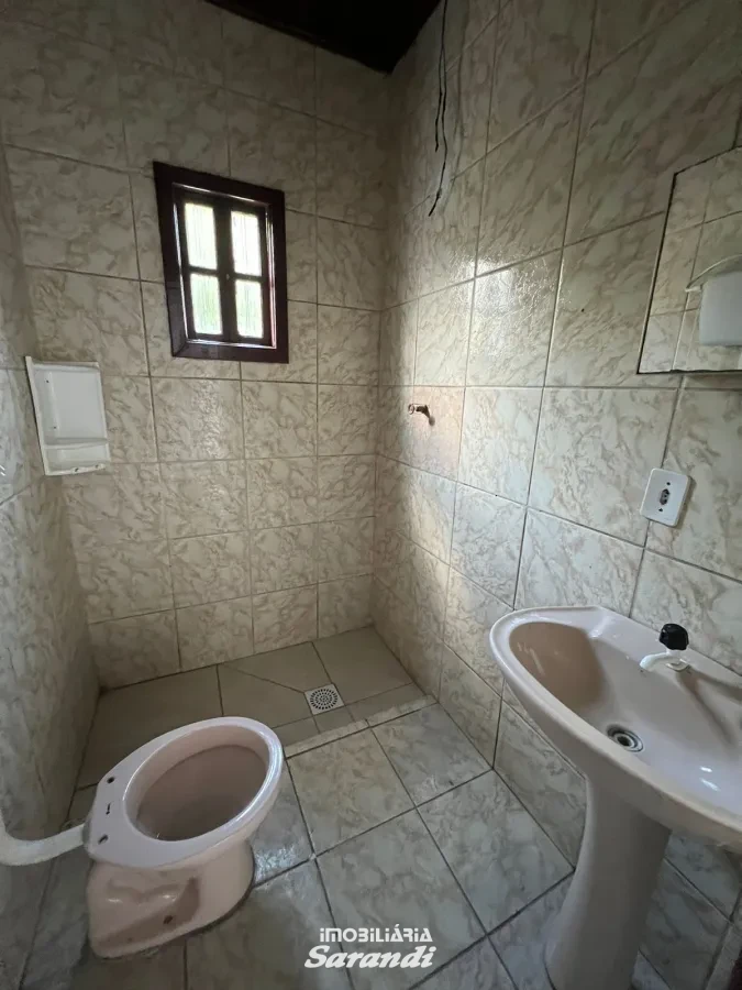 Imagem de Casa de alvenaria com 2 dormitórios no bairro Sarandi