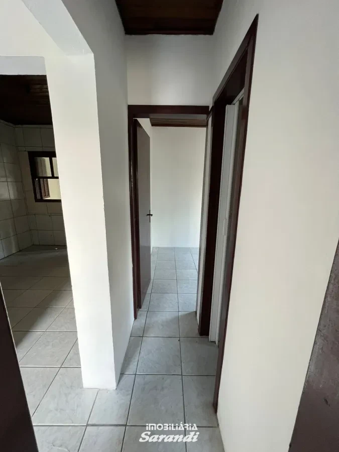 Imagem de Casa de alvenaria com 2 dormitórios no bairro Sarandi