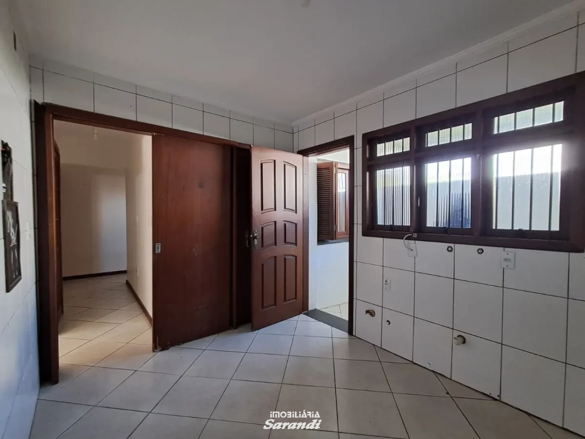 Imagem de Apartamento térreo com 03 dormitórios sendo um deles suíte.