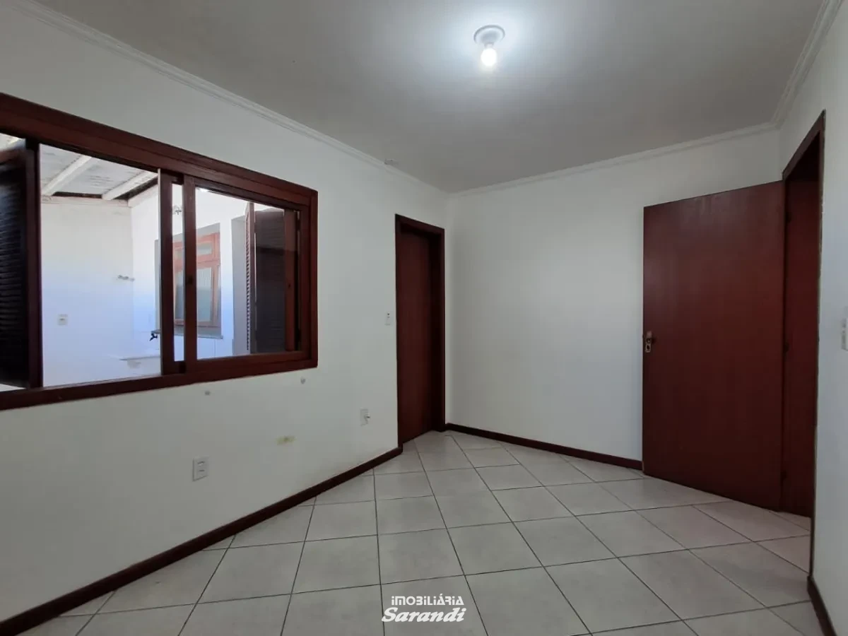 Imagem de Apartamento térreo com 03 dormitórios sendo um deles suíte.