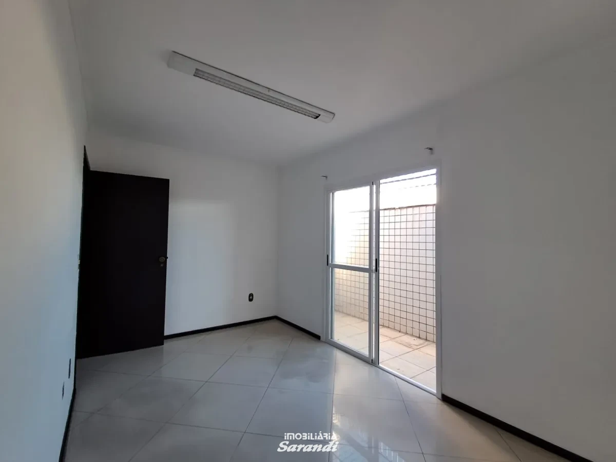 Imagem de Conjunto comercial com 5 salas e recepção