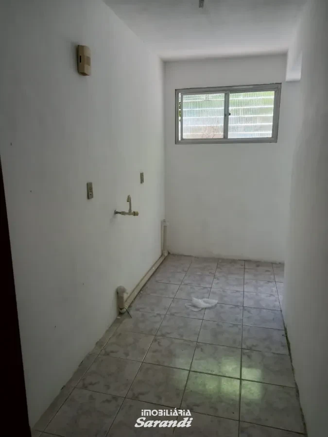 Imagem de Apartamento térreo reformado condomínio Fernando Ferrari dois dormitórios