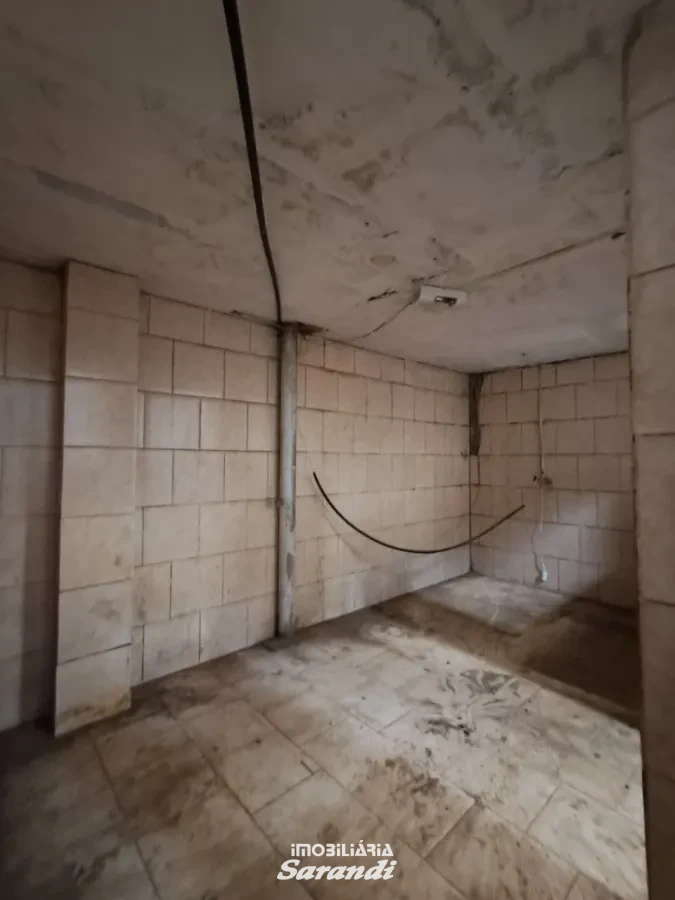 Depósito com área coberta de 1500m² - Sarandi, Porto Alegre [1550]