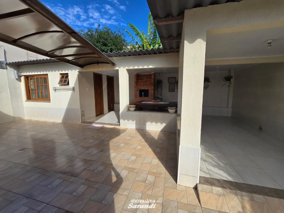 Imagem de EXELENTE OPORTUNIDADE, casa de alvenaria semi- mobiliada, três dormitórios Bairro Minuano Porto Alegre