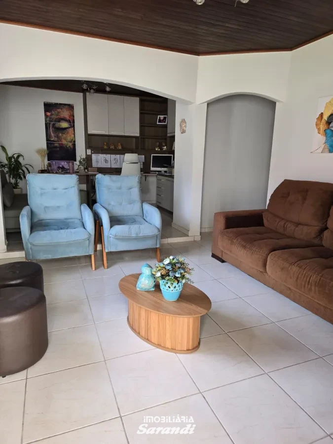 Imagem de EXELENTE OPORTUNIDADE, casa de alvenaria semi- mobiliada, três dormitórios Bairro Minuano Porto Alegre