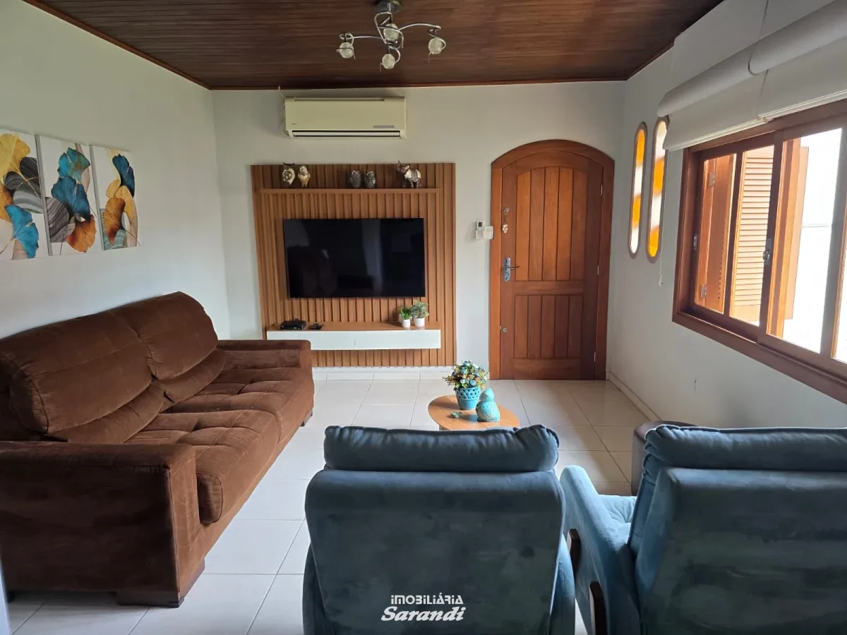 Imagem de EXELENTE OPORTUNIDADE, casa de alvenaria semi- mobiliada, três dormitórios Bairro Minuano Porto Alegre