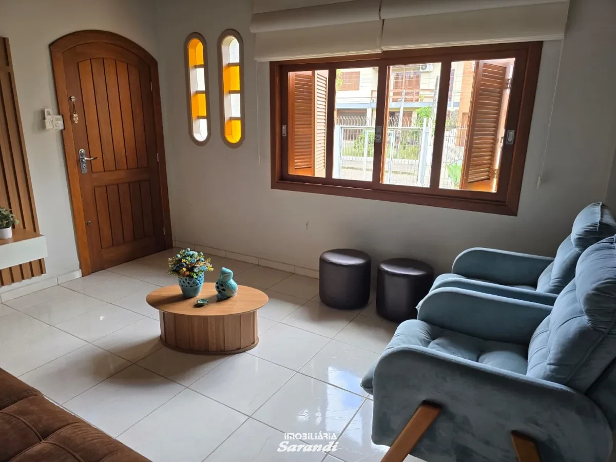 Imagem de EXELENTE OPORTUNIDADE, casa de alvenaria semi- mobiliada, três dormitórios Bairro Minuano Porto Alegre