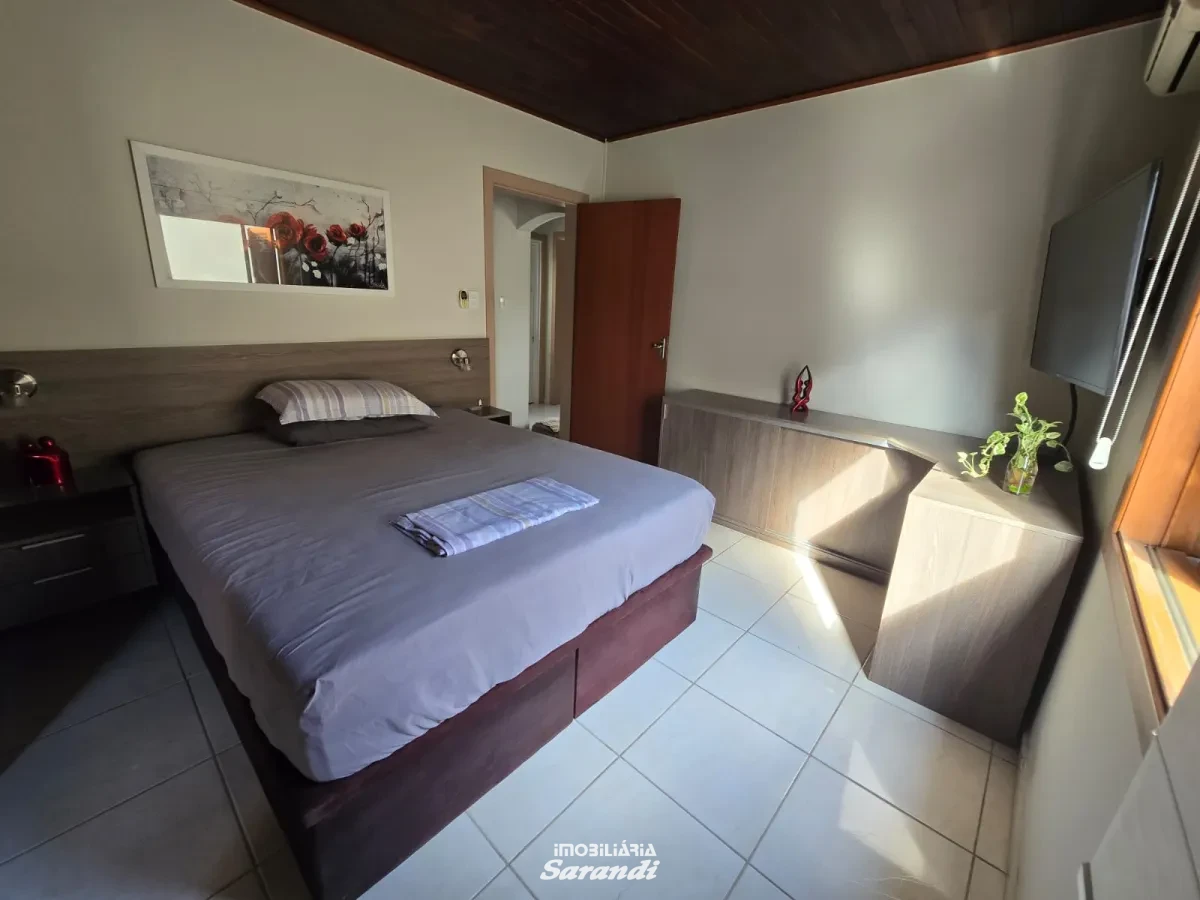 Imagem de EXELENTE OPORTUNIDADE, casa de alvenaria semi- mobiliada, três dormitórios Bairro Minuano Porto Alegre