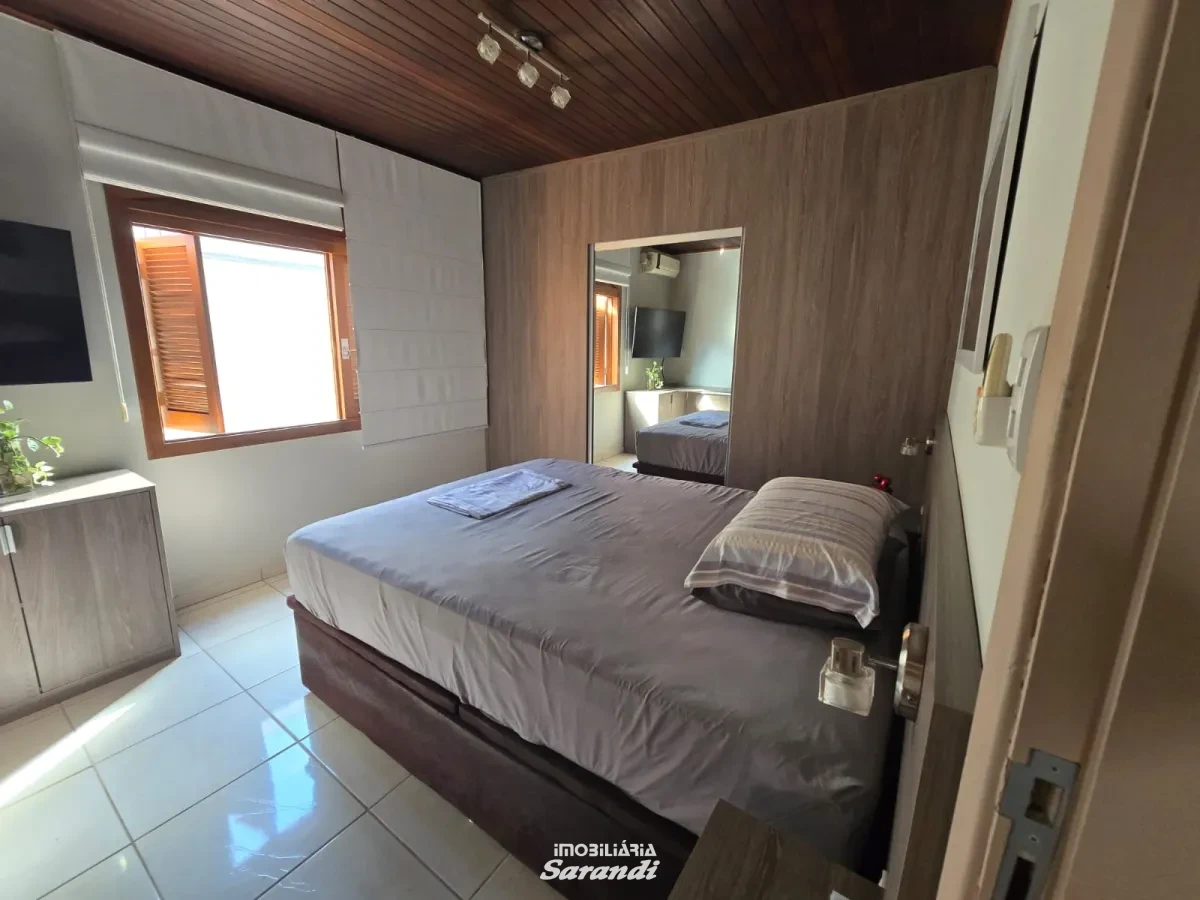 Imagem de EXELENTE OPORTUNIDADE, casa de alvenaria semi- mobiliada, três dormitórios Bairro Minuano Porto Alegre