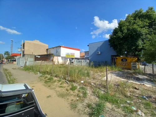 Imagem de Um prédio comercial de esquina no bairro sarandi Porto Alegre