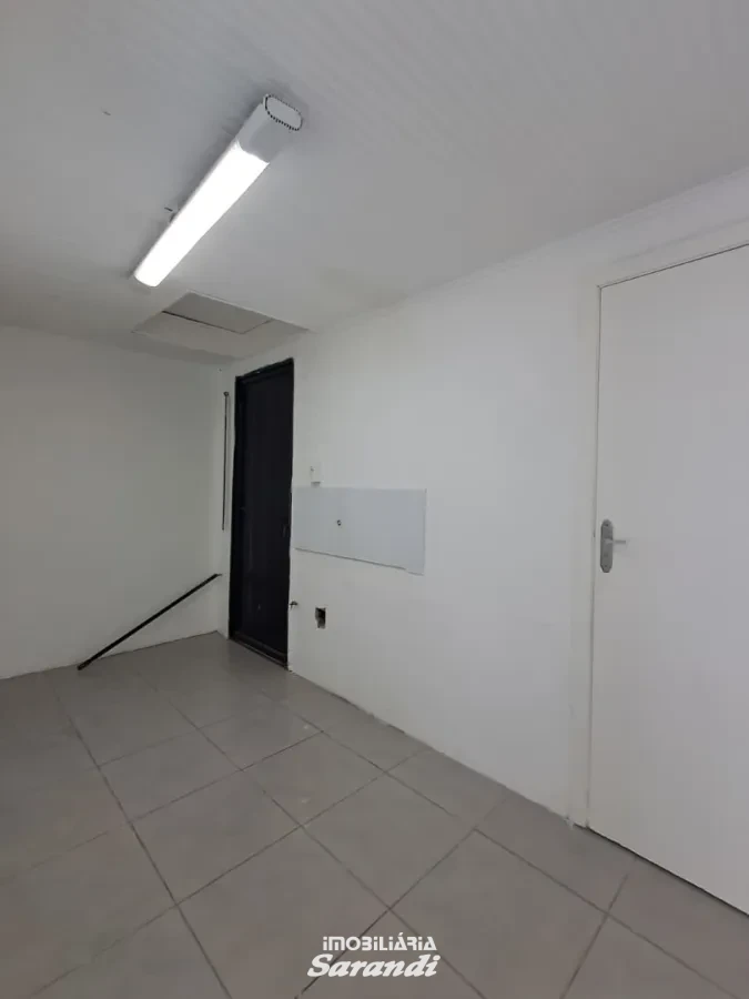 Loja comercial com área aproximada 34m²,banheiro Sem estacio - Sarandi, Porto Alegre [514]