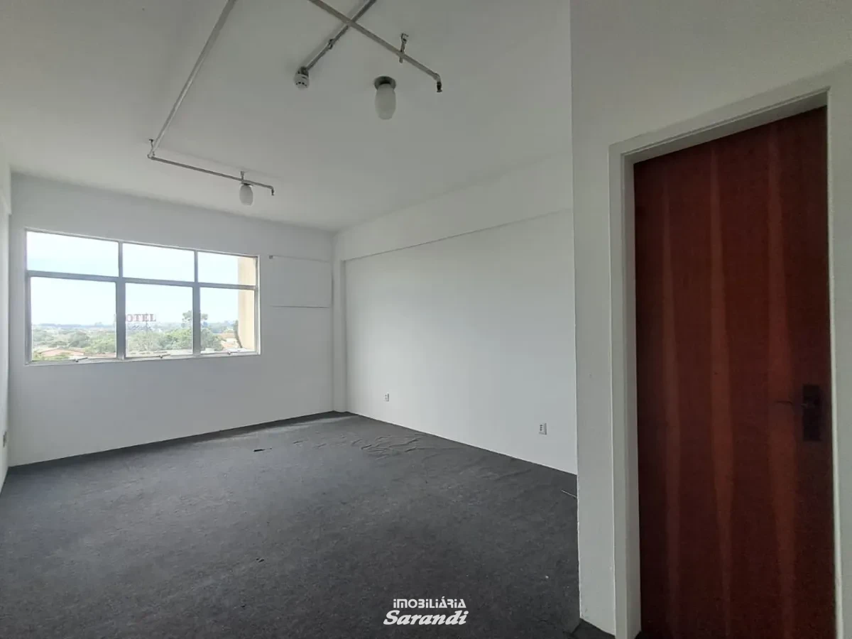 Comercial em Porto Alegre bairro Passo da Areia - Passo da Areia, Porto Alegre [3226]