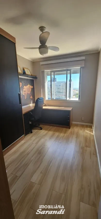 Apartamento 3 dormitórios, suíte, vista e 2 vagas lado a lado no bairro Vila Ipiranga - Vila Ipiranga, Porto Alegre [4188]