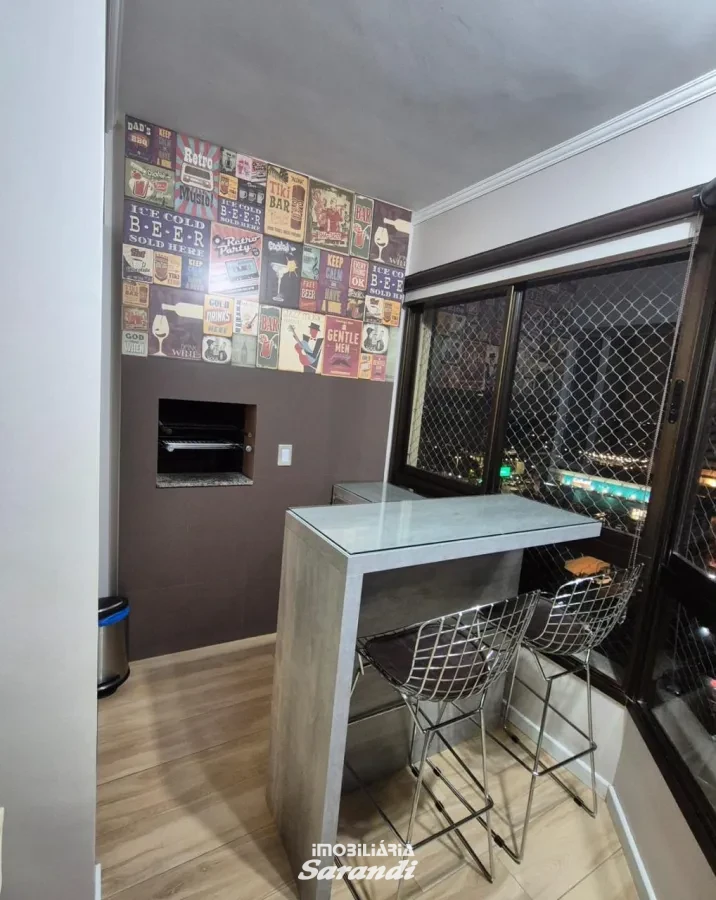 Apartamento 3 dormitórios, suíte, vista e 2 vagas lado a lado no bairro Vila Ipiranga - Vila Ipiranga, Porto Alegre [4188]