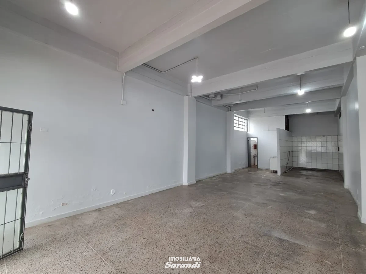 Loja comercial com aproximadamente 90m², possui banheiro e estacionamento frontal - Sarandi, Porto Alegre [1533]