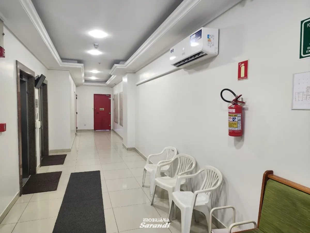 Sala comercial com 26m² mobiliada no bairro Jardim Lindoia - Cristo Redentor, Porto Alegre [4189]