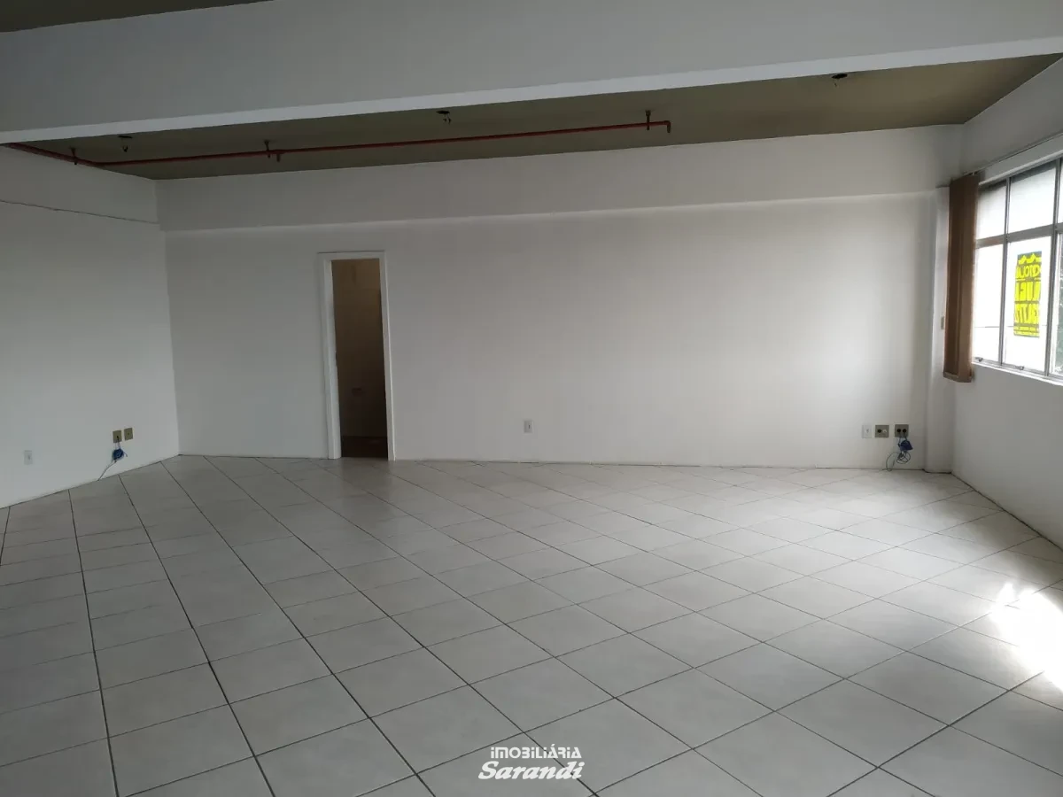 òtima sala comercial com área de 67,00m² - Sarandi, Porto Alegre [4190]