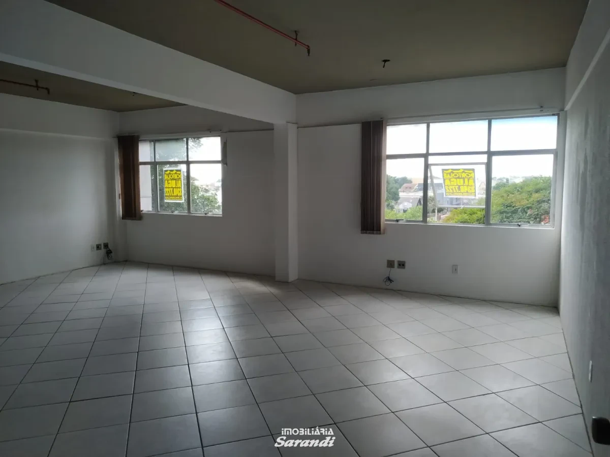 òtima sala comercial com área de 67,00m² - Sarandi, Porto Alegre [4190]