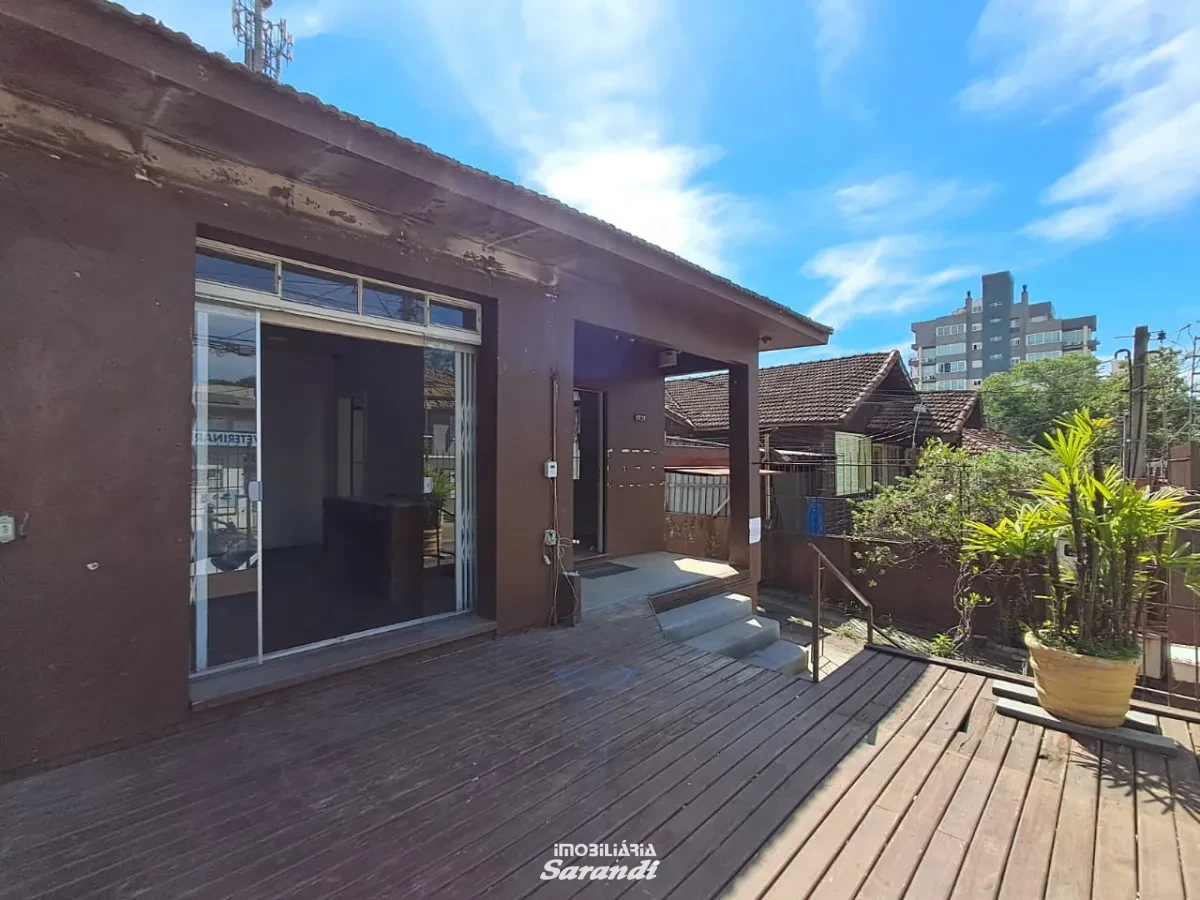 Casa comercial com 5 salas e casa auxiliar - Passo da Areia, Porto Alegre [1047]