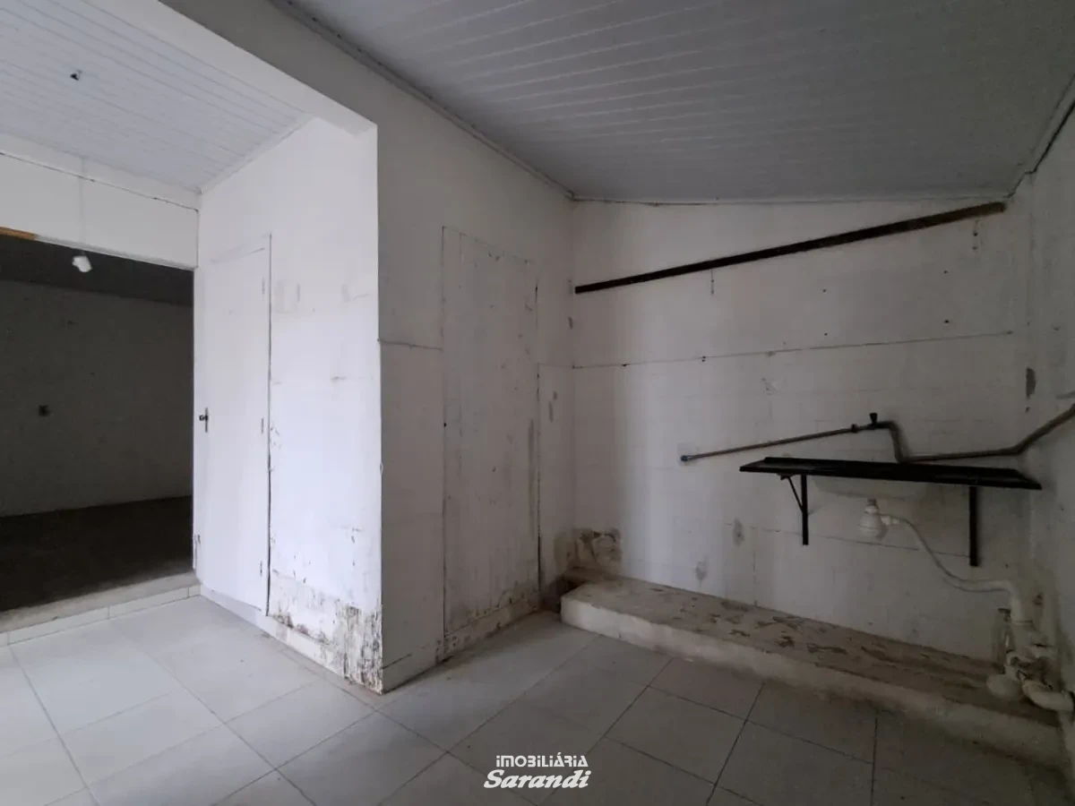 Casa comercial com 5 salas e casa auxiliar - Passo da Areia, Porto Alegre [1047]
