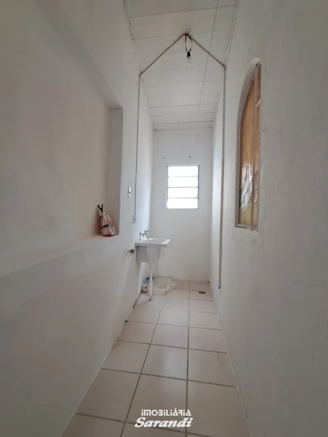Apartamento Reformado com 2 Dormitórios, Pátio Privativo e Vaga – Sem IPTU - Santa Rosa de Lima, Porto Alegre [4207]