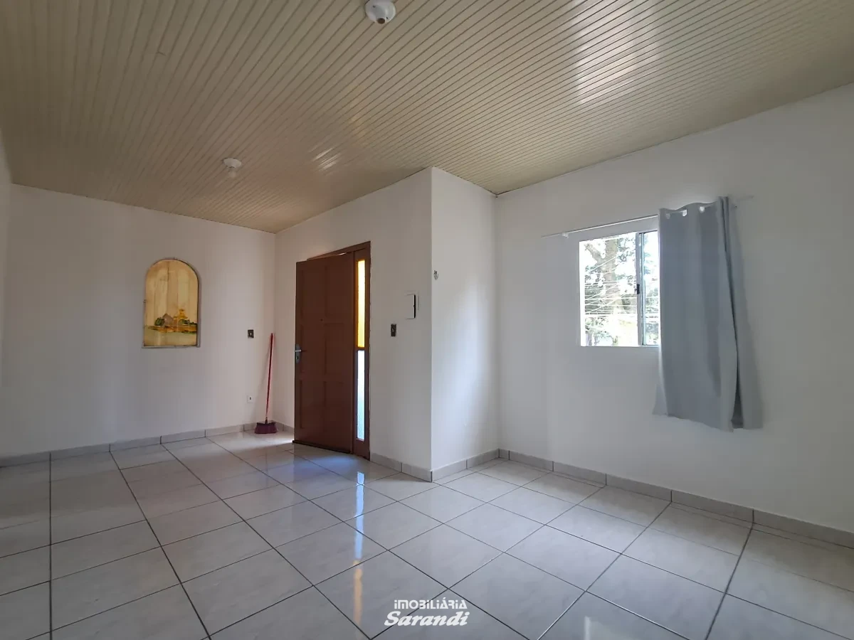 Imagem de Apartamento Reformado com 2 Dormitórios, Pátio Privativo e Vaga – Sem IPTU