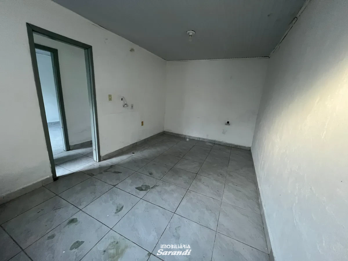 Casa (fundos) com 02 dormitórios, cozinha, sala e banheiro. - Sarandi, Porto Alegre [2836]