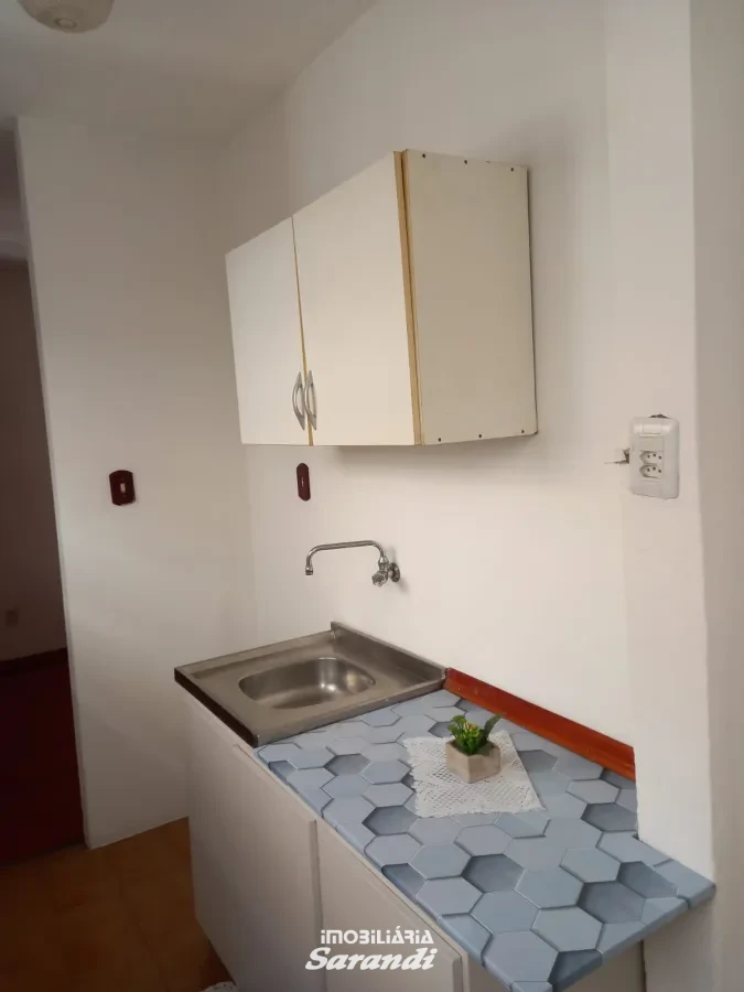 Aconchegante apartamento reformado, um dormitório a uma quadra do shopping Centerlar - Sarandi, Porto Alegre [4233]