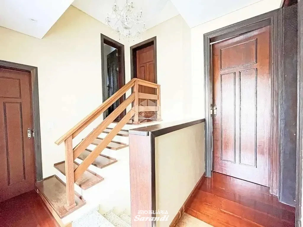 EXELENTE OPORTUNIDADE PARA NEGOCIAÇÃO, Sobrado área de 268,12m² quatro dormitórios, duas suítes closet bairro sarandi Porto Alegre - Sarandi, Porto Alegre [4244]