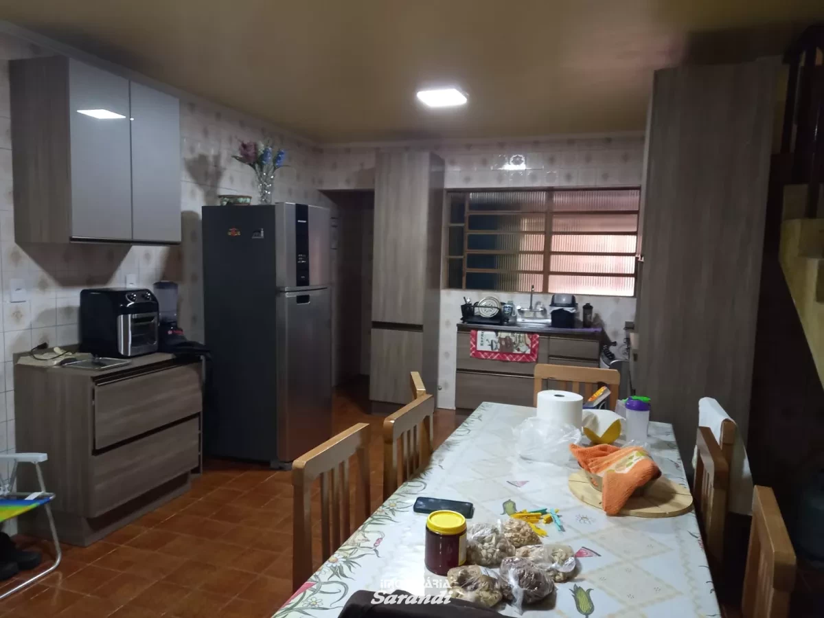 Sobrado de alvenaria com área de 187,93m² com dois dormitórios ambos com suíte bairro sarandi Porto Alegre - Sarandi, Porto Alegre [4250]