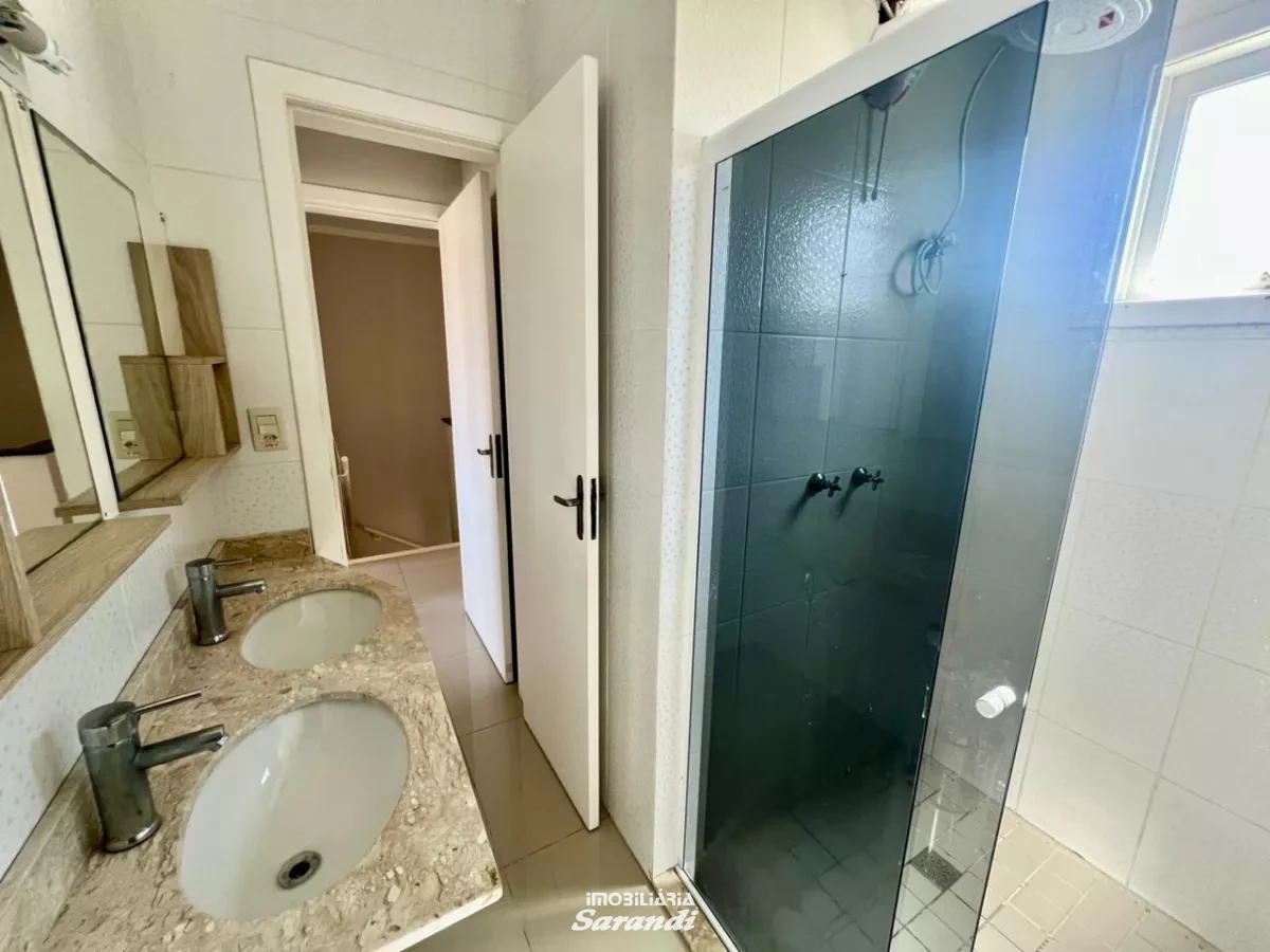 Sobrado em condominio fechado três dormitórios com garagem coberta bairro sarandi Porto Alegre - Sarandi, Porto Alegre [4251]