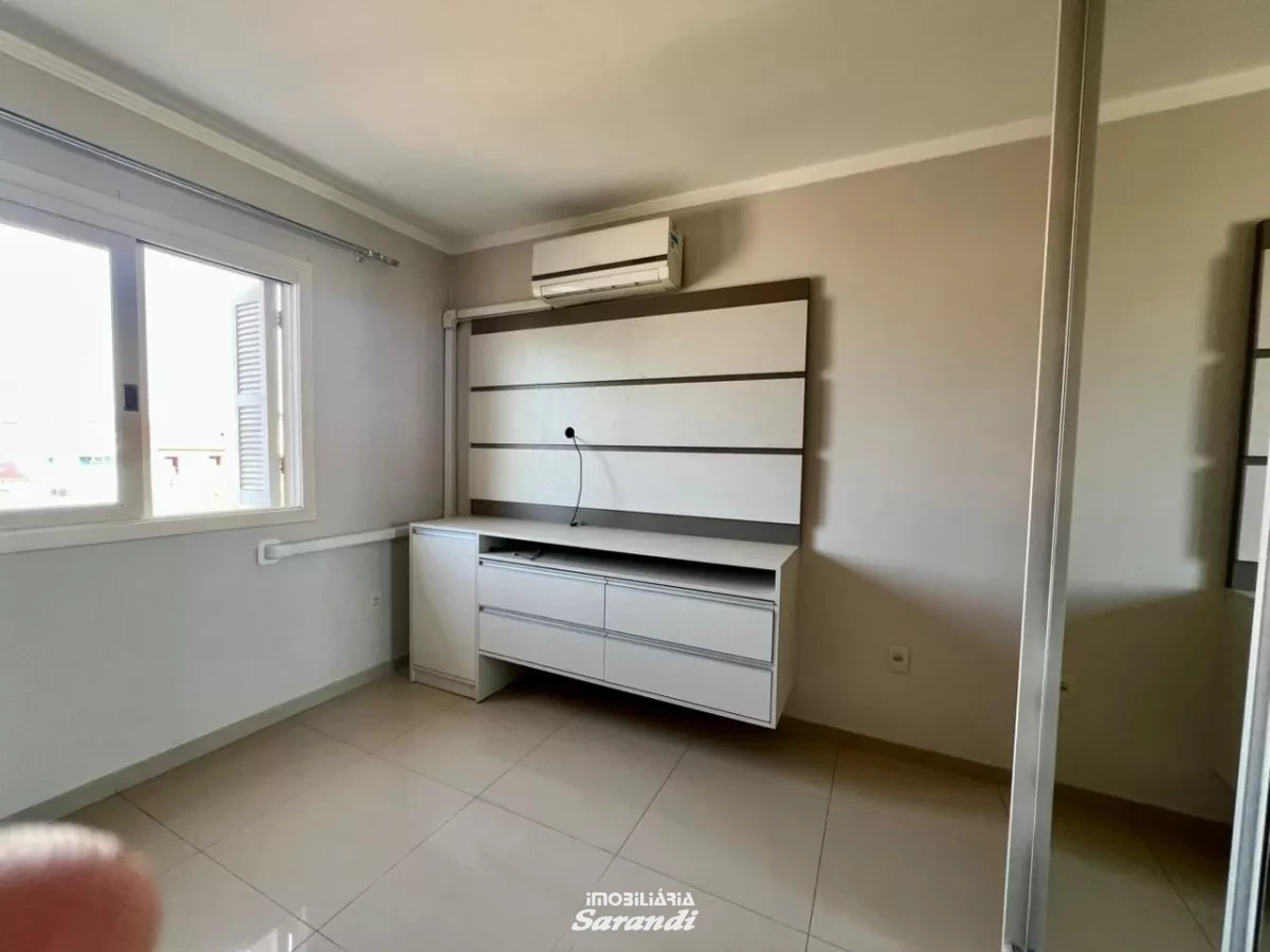 Sobrado em condominio fechado três dormitórios com garagem coberta bairro sarandi Porto Alegre - Sarandi, Porto Alegre [4251]