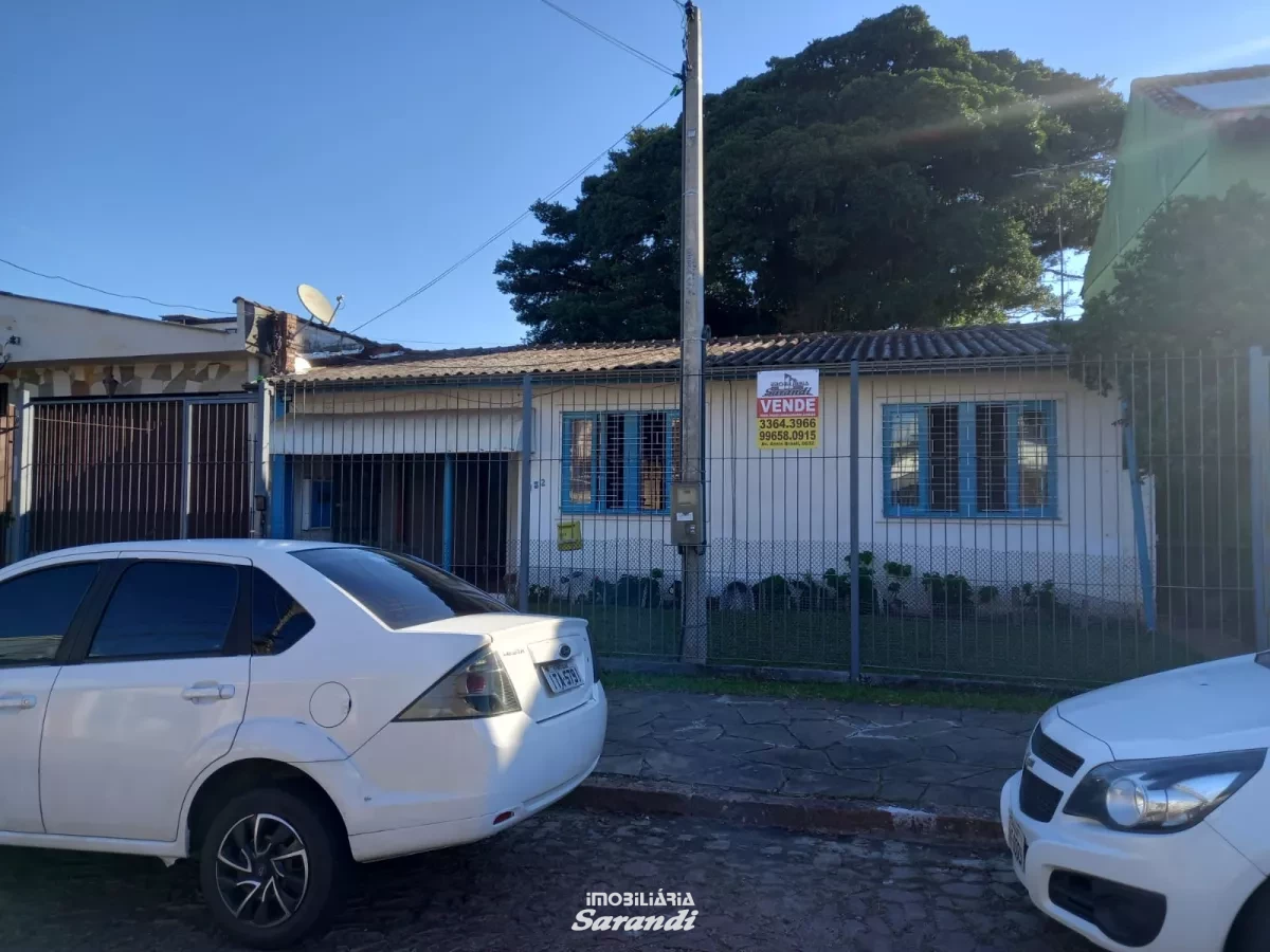 Casa de alvenaria com três dormitórios localizada no bairro barão do chay Porto Alegre - Sarandi, Porto Alegre [4252]
