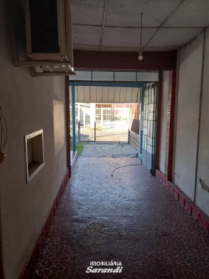 Casa de alvenaria com três dormitórios localizada no bairro barão do chay Porto Alegre - Sarandi, Porto Alegre [4252]