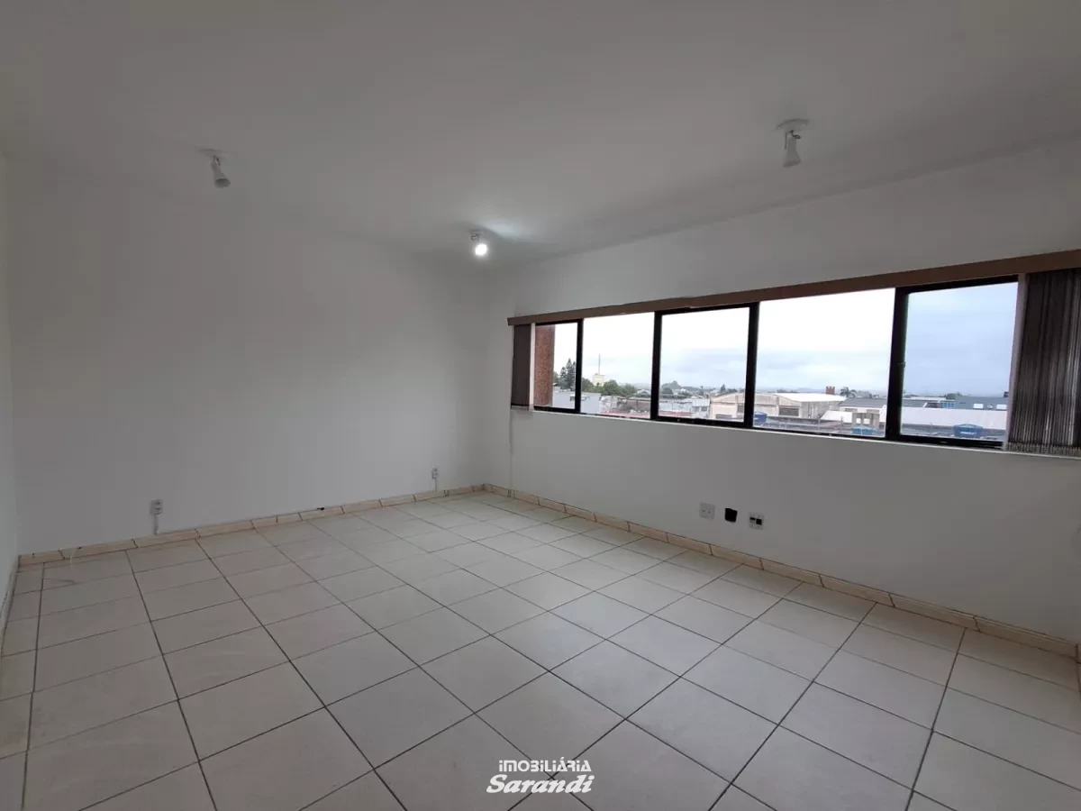 Imagem de Sala Comercial no Bairro Sarandi – Esquina com a Av. Assis Brasil